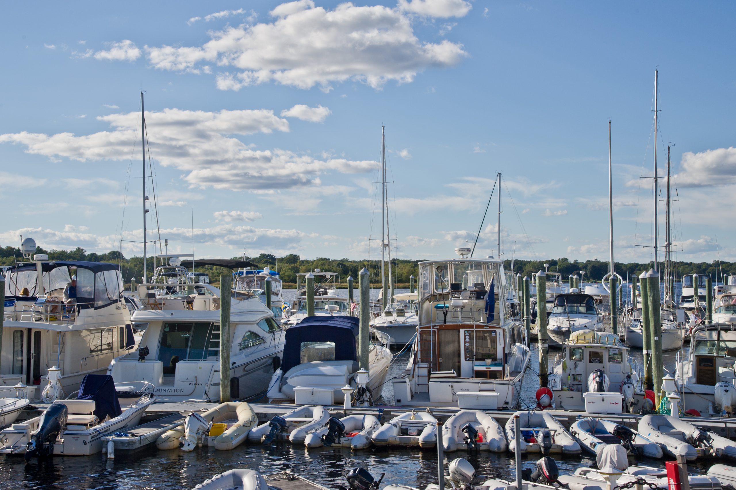 westerly yacht club fuel dock hours